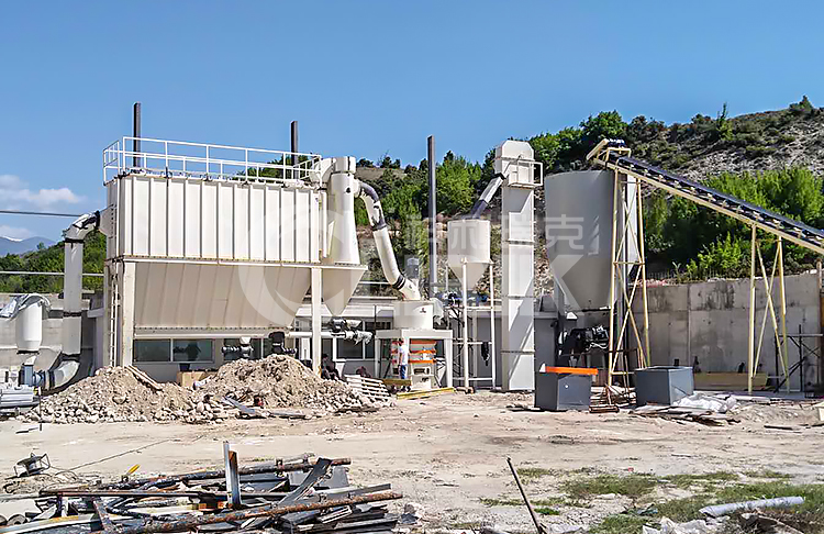 河北石家莊石方解石雷蒙磨粉機現場 河北石家莊石方解石雷蒙磨粉機現場